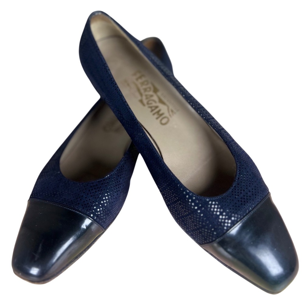 Vintage Salvatore Ferragamo Navy Suede Patent Cap Toe Block Heels‎ 7B